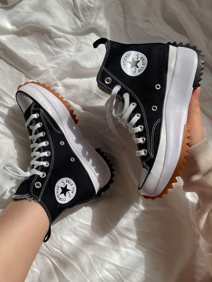 Converse Run Star negra