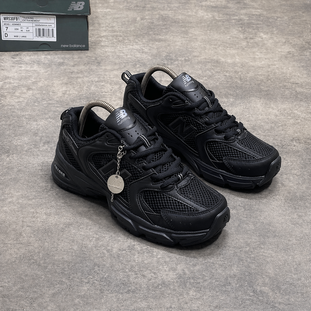 New Balance 530 black