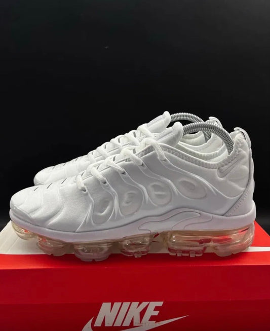 Vapor Max plus White