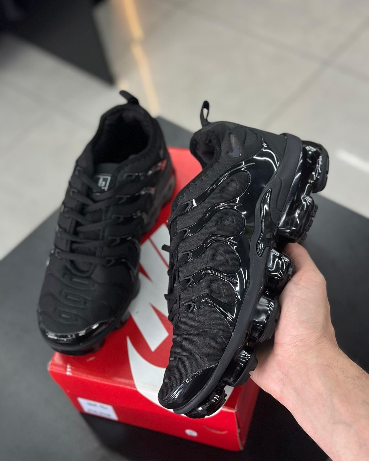 Vapor Max Plus Black clean