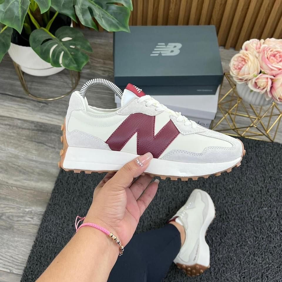 New balance 327 Red